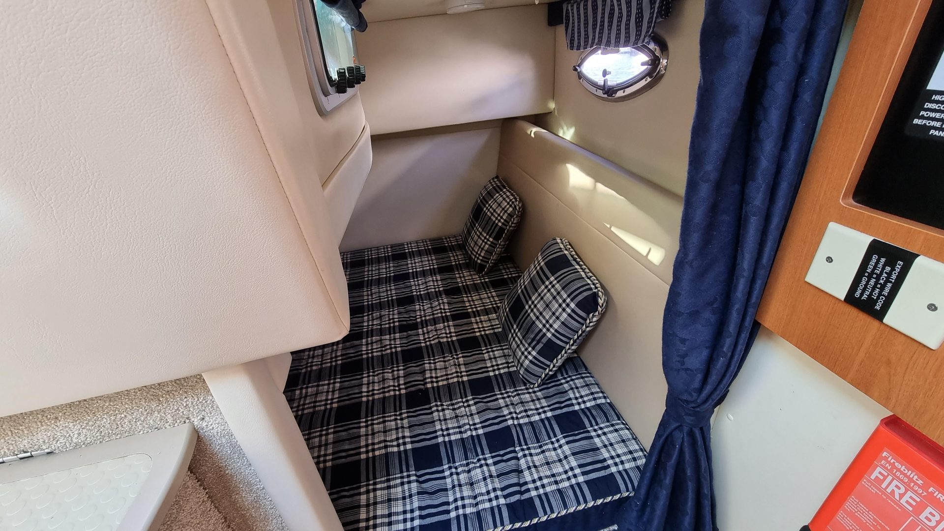 Maxum 2400 SE