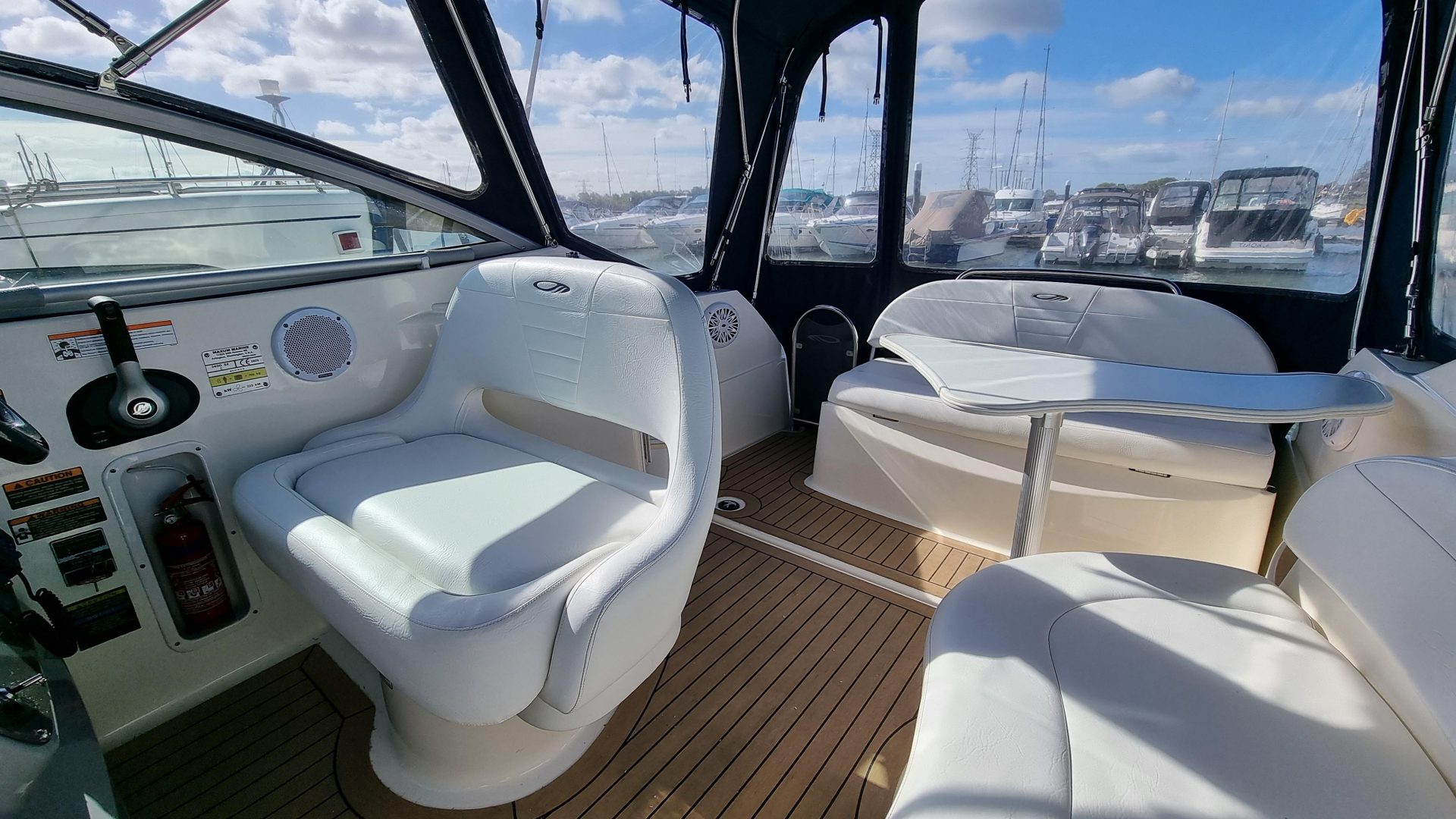 Maxum 2400 SE