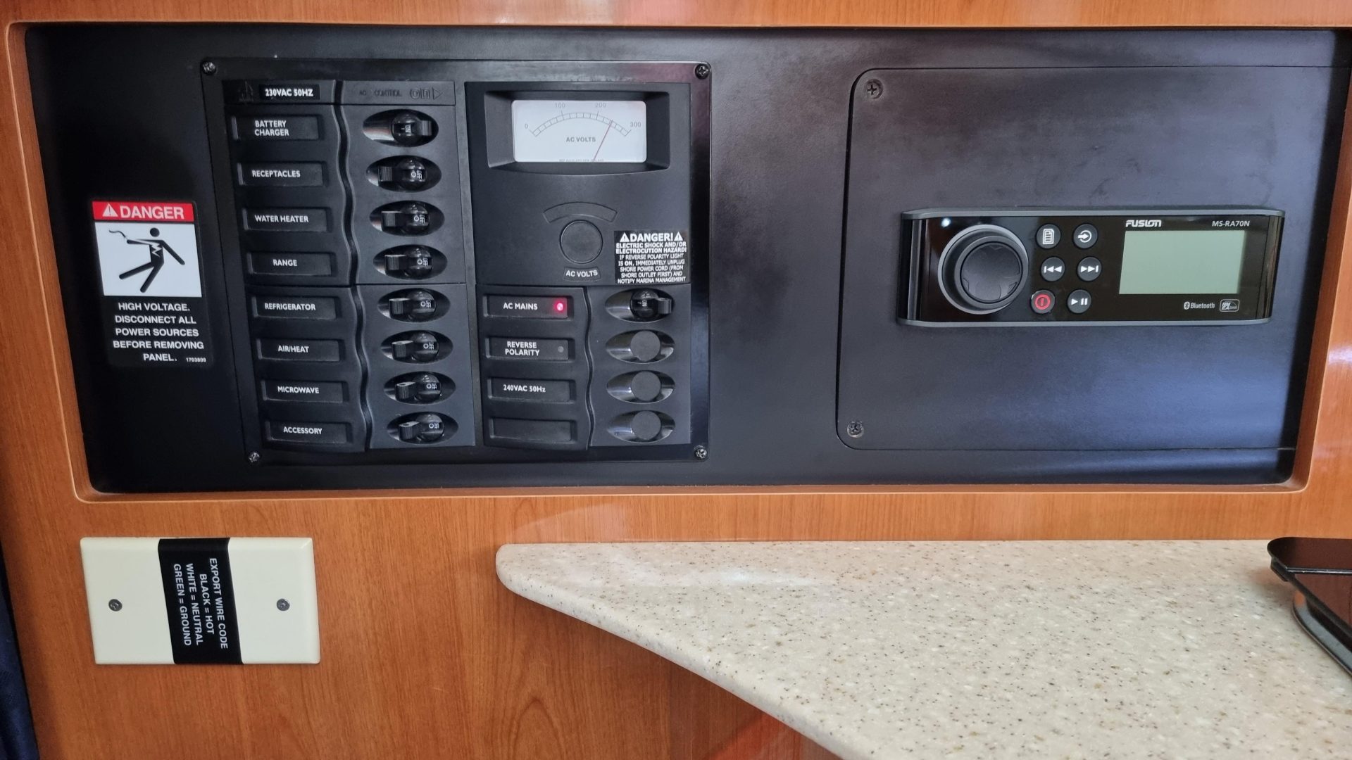 Maxum 2400 SE