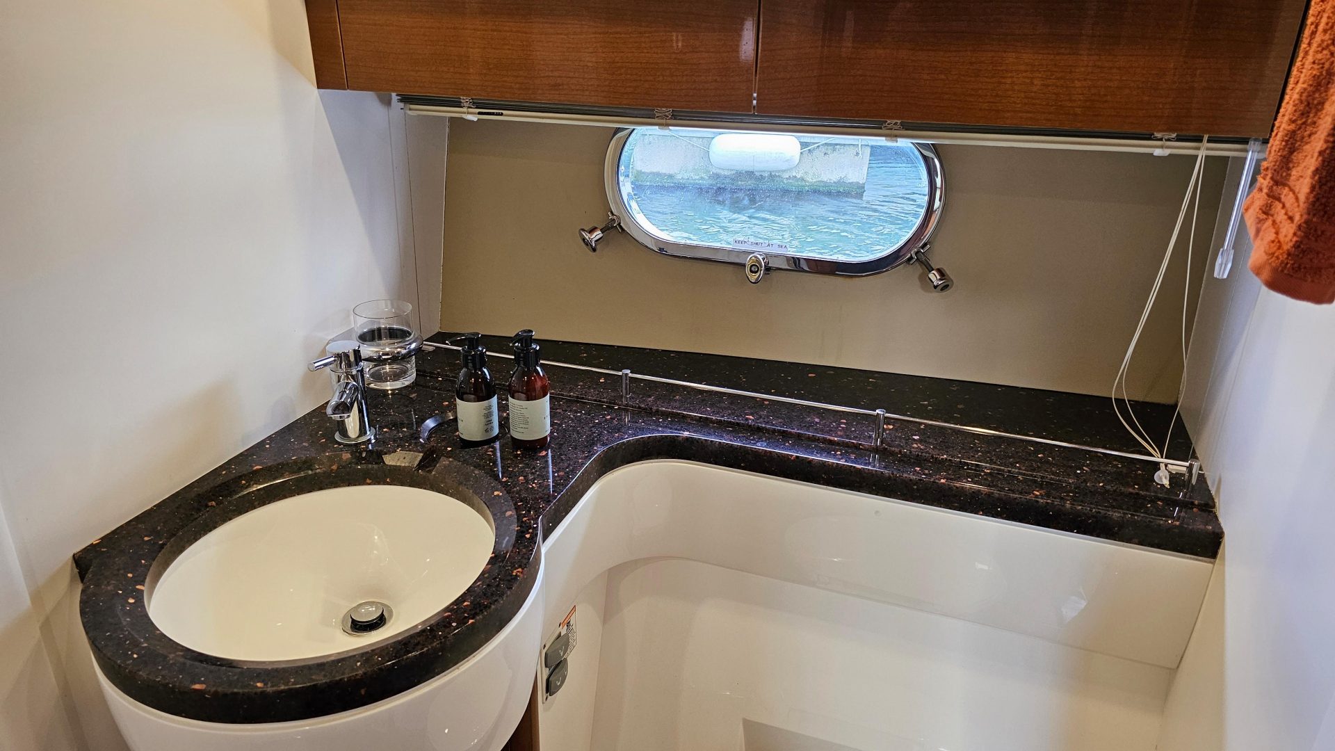 Princess 42 Flybridge