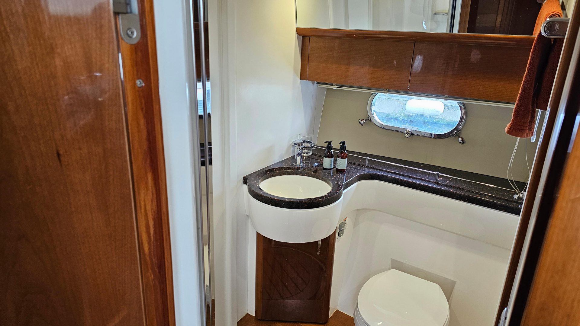 Princess 42 Flybridge