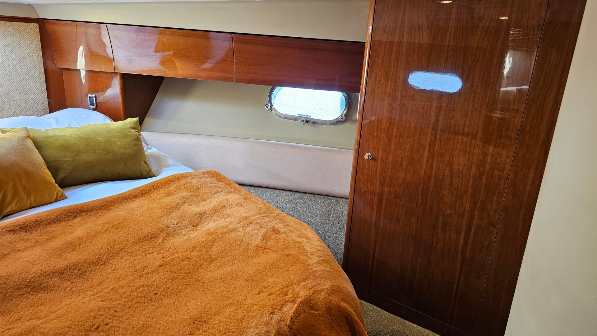 Princess 42 Flybridge