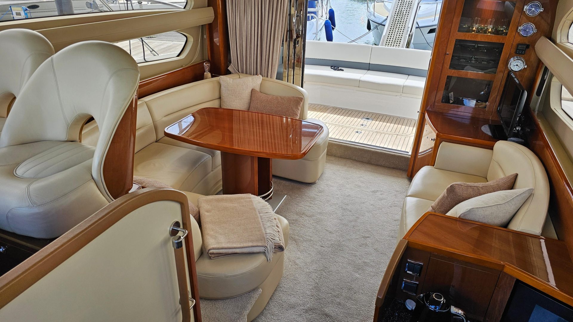 Princess 42 Flybridge