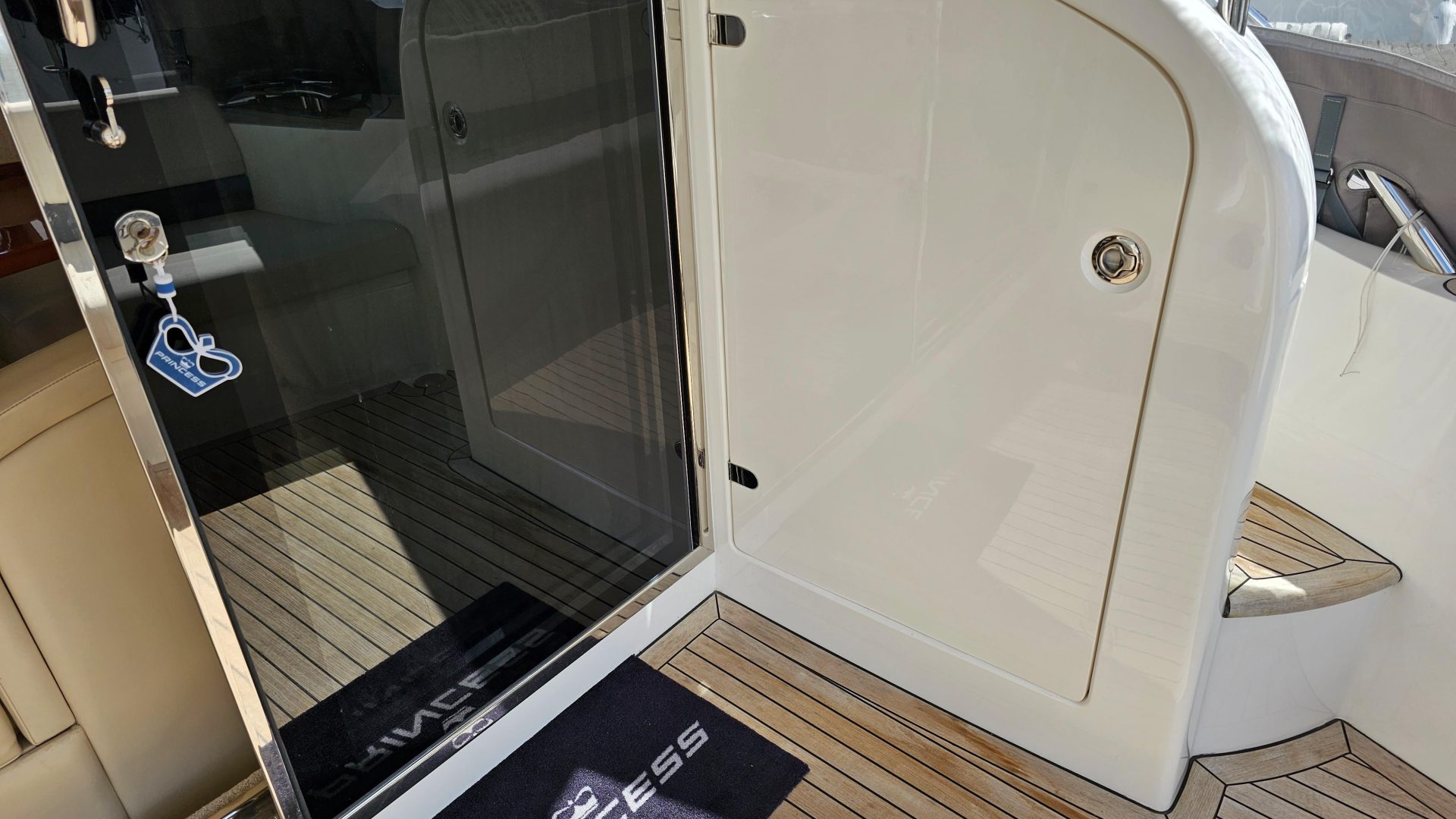 Princess 42 Flybridge