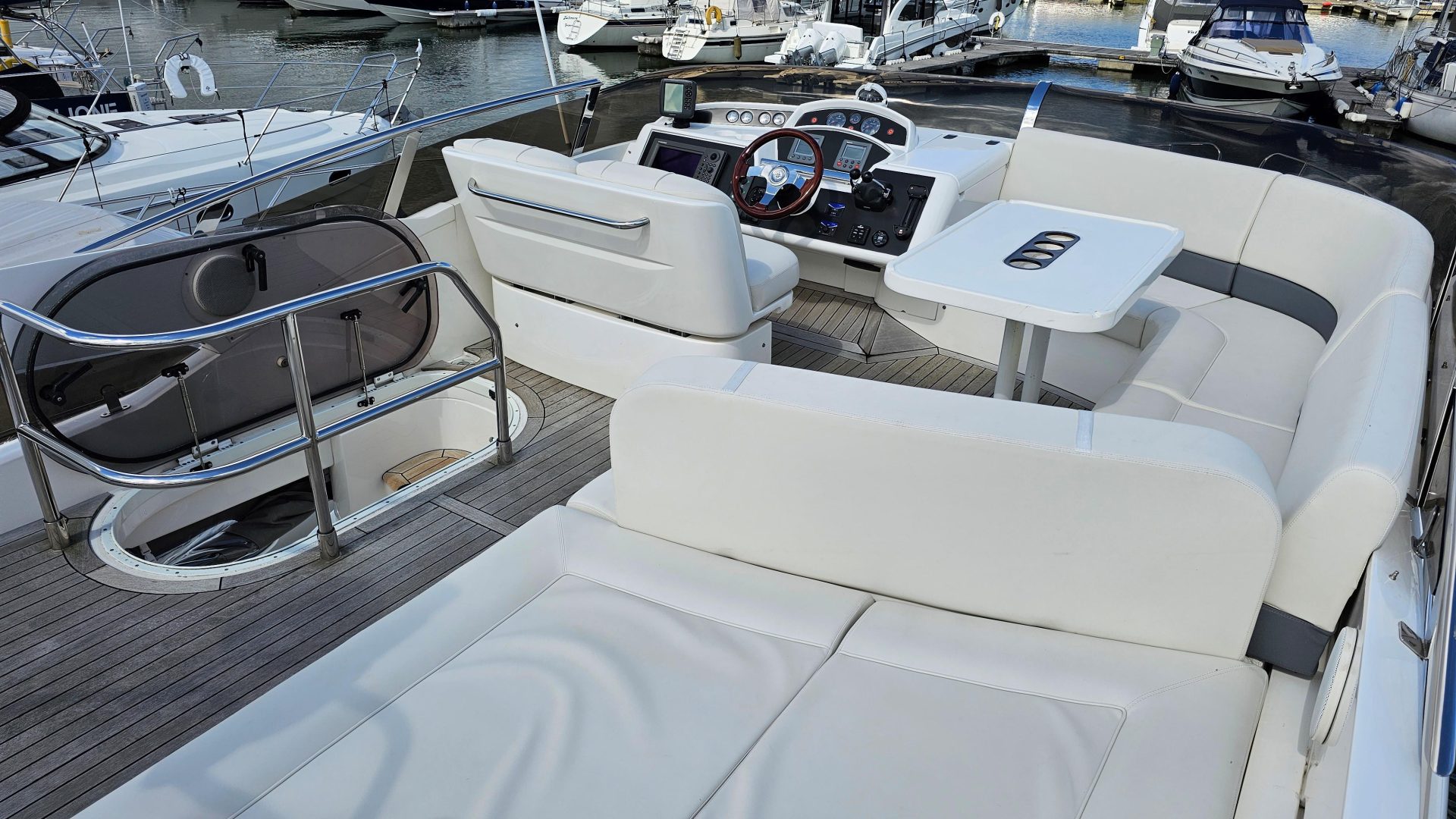 Princess 42 Flybridge