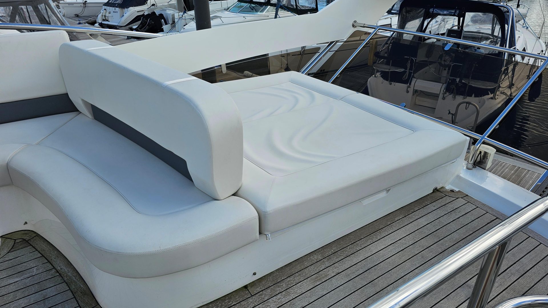 Princess 42 Flybridge