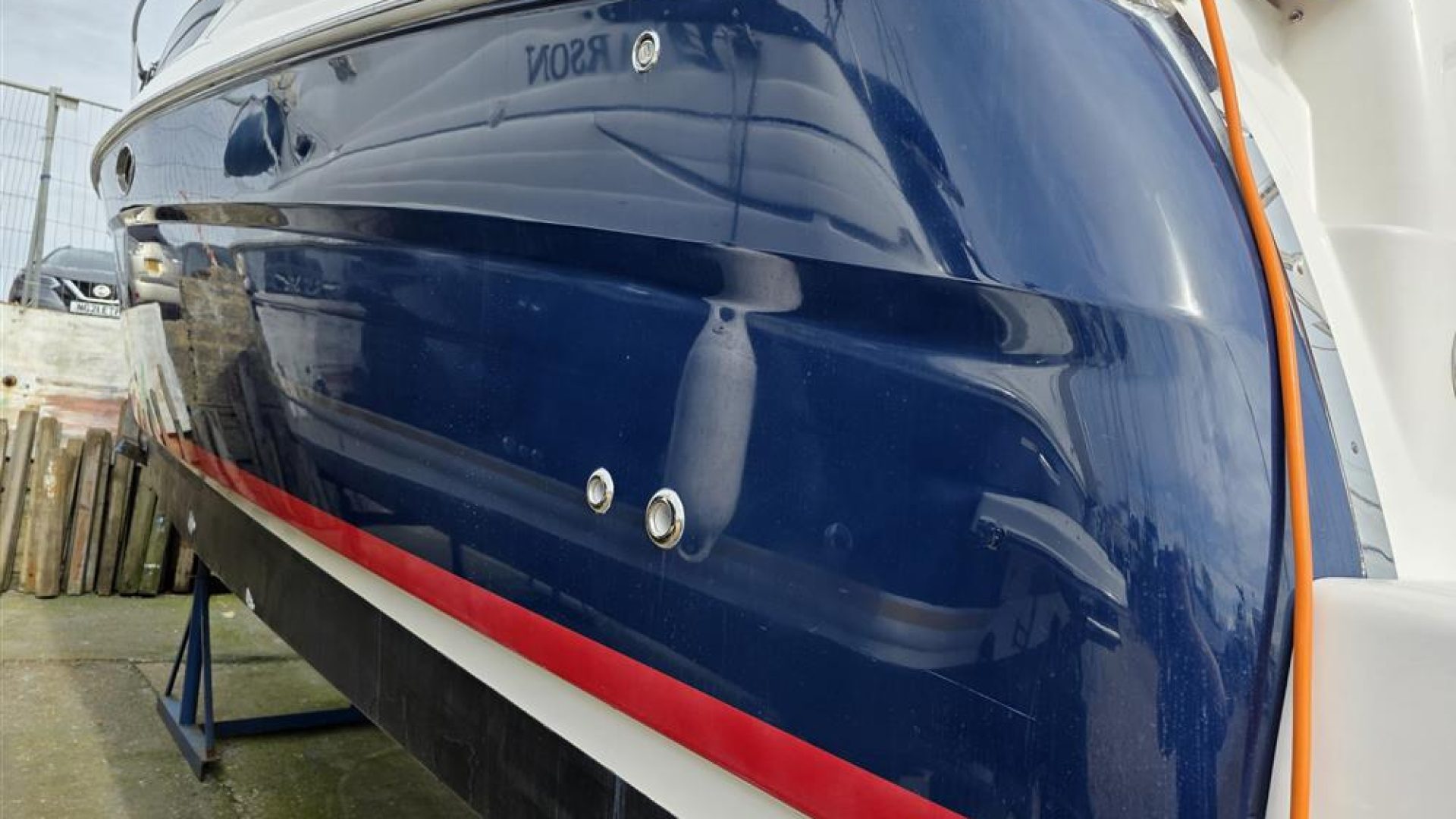 Regal 2565 Window Express