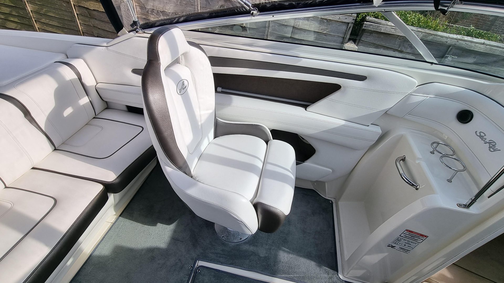 Sea Ray 220 Sun Sport
