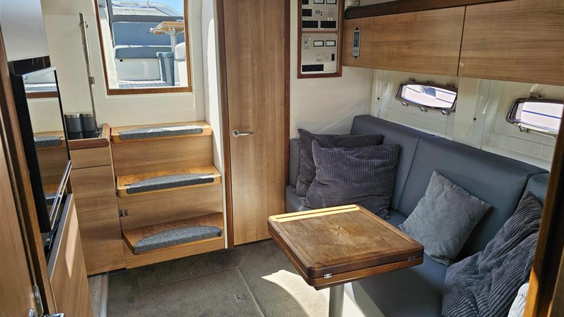Sealine SC35