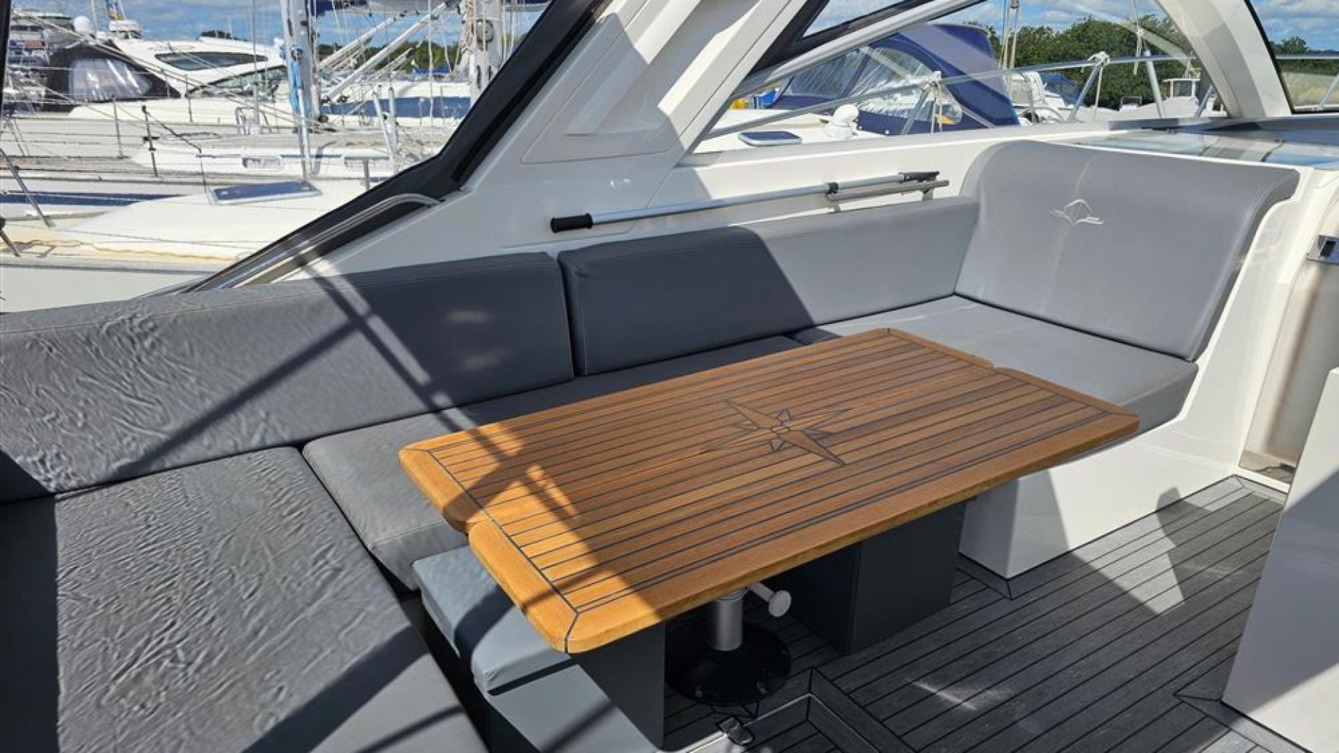 Sealine SC35