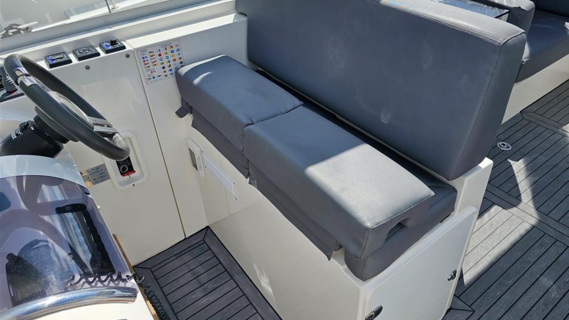 Sealine SC35