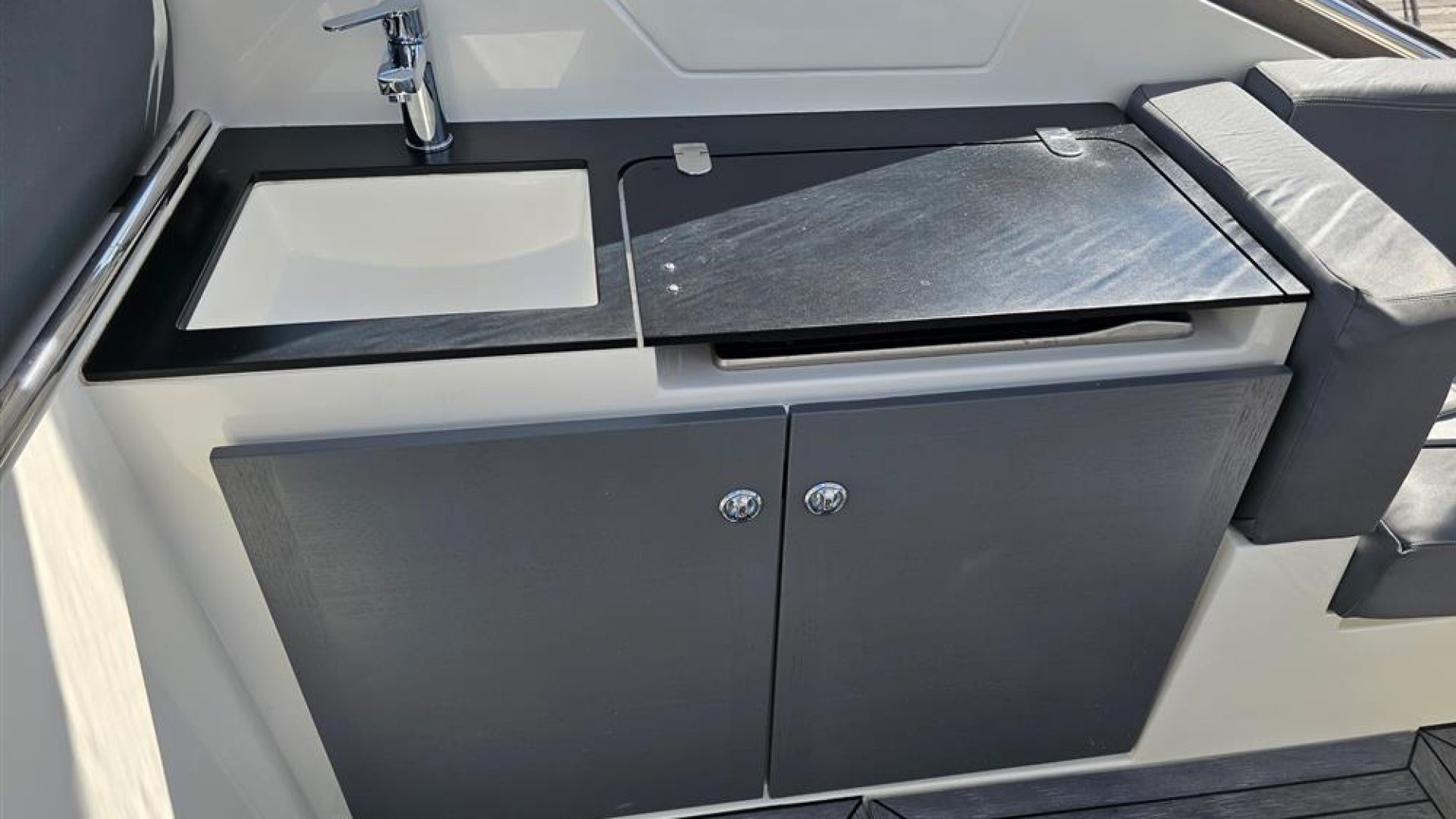 Sealine SC35