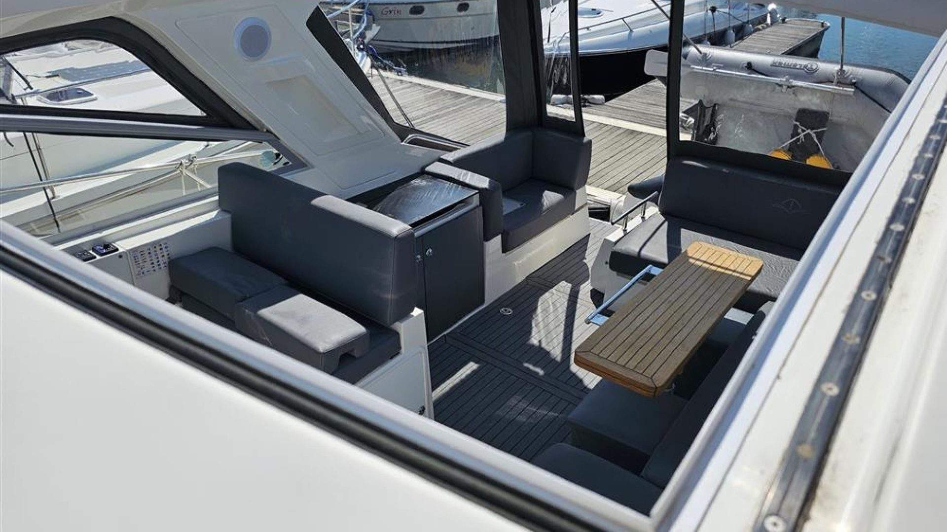Sealine SC35