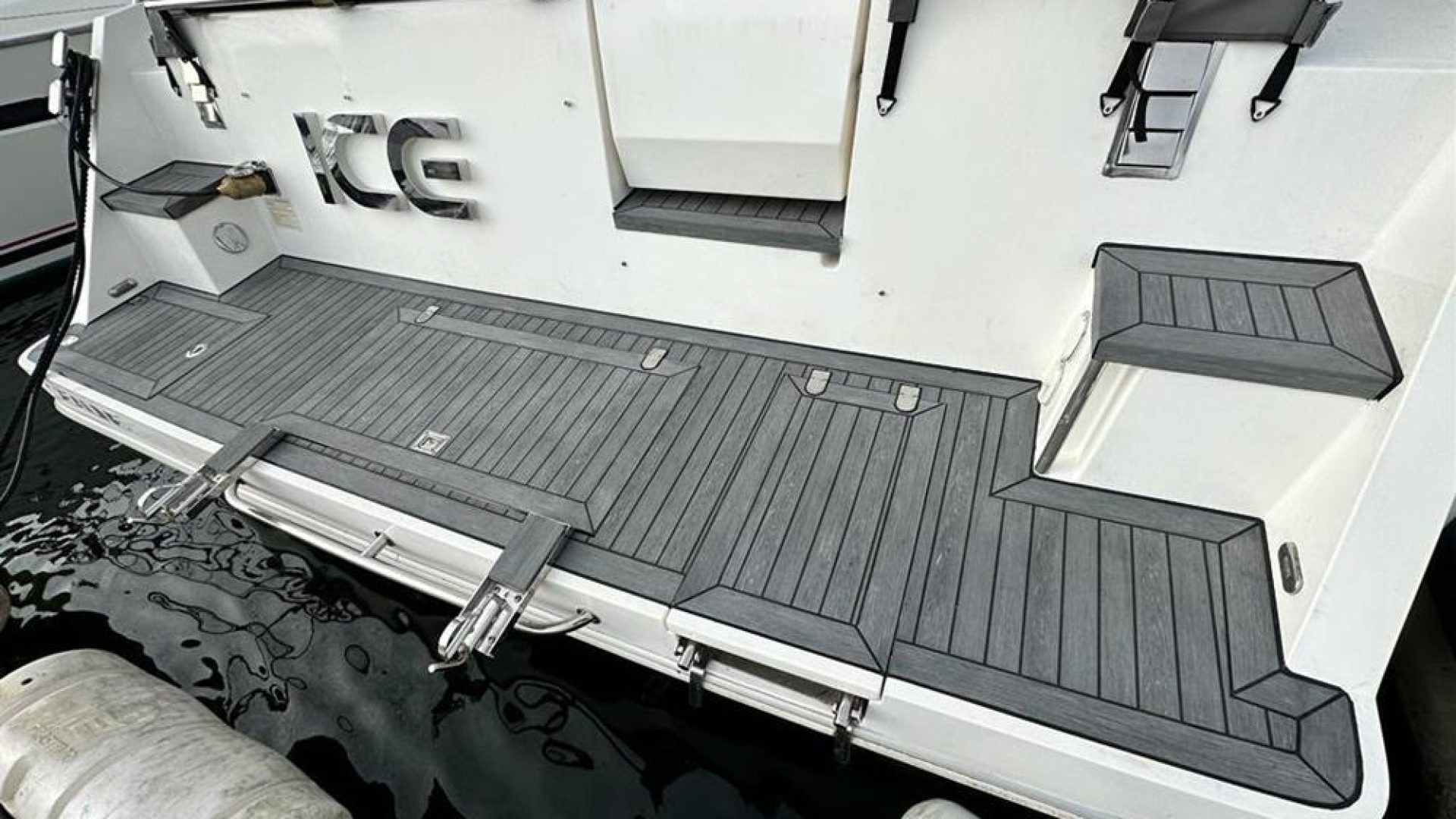 Sealine SC35