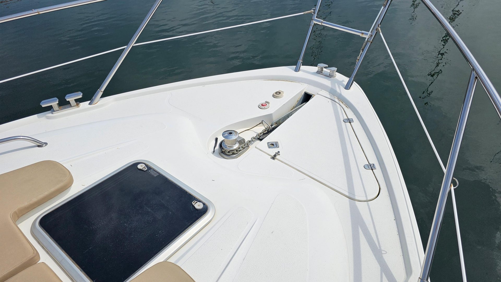 Sealine F37