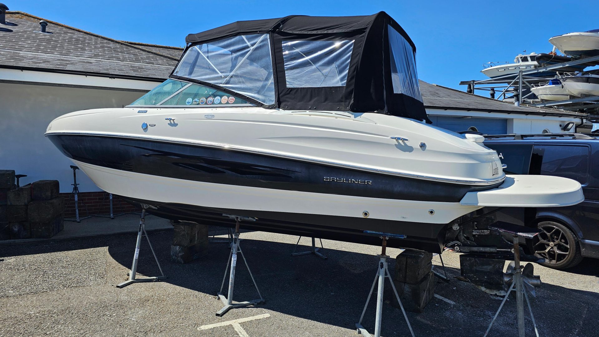 Bayliner 802
