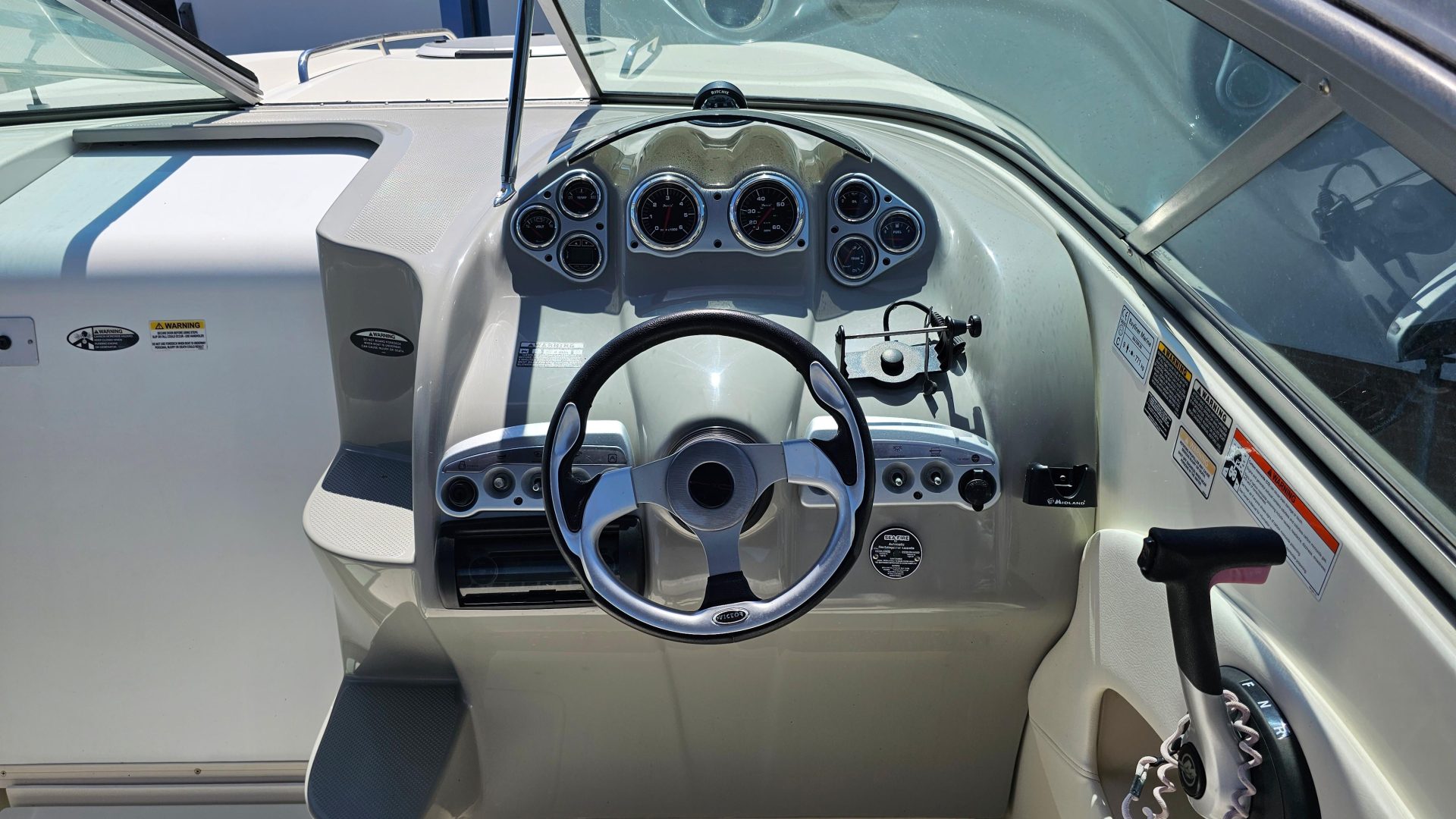 Bayliner 802