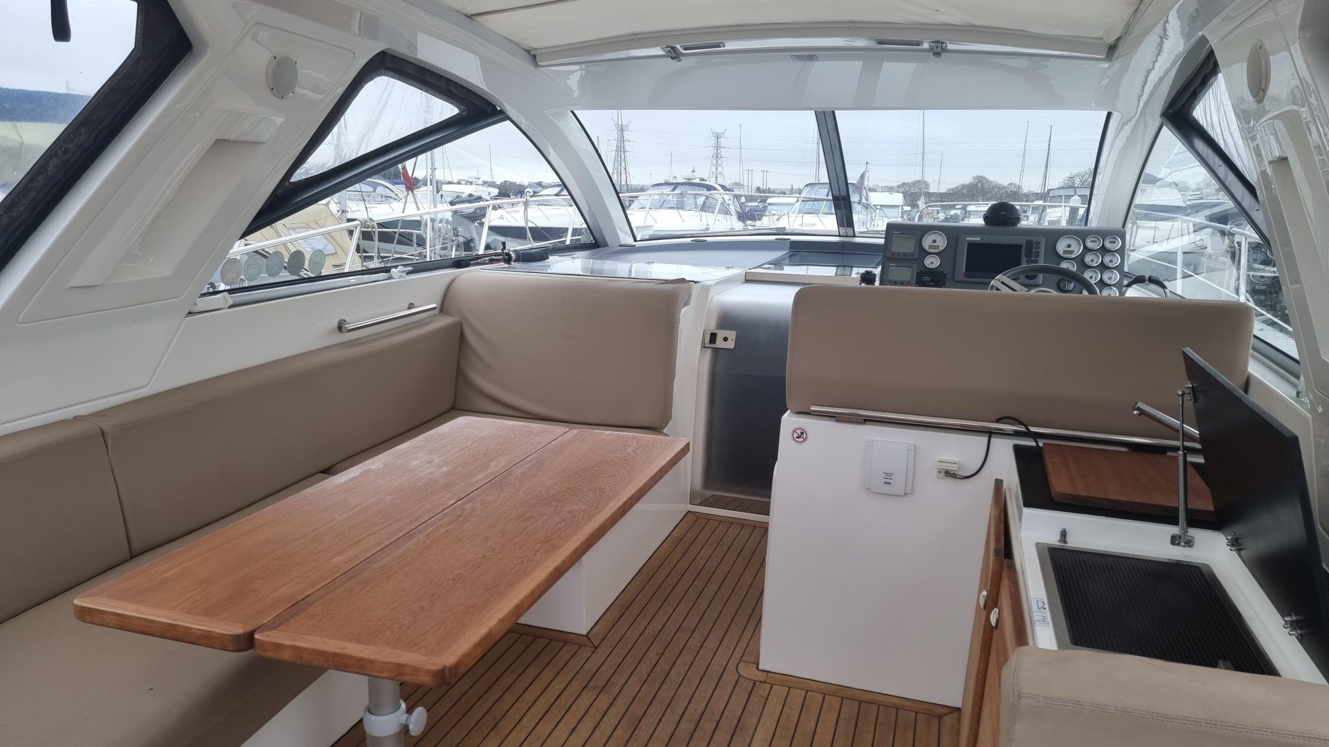 Sealine SC35