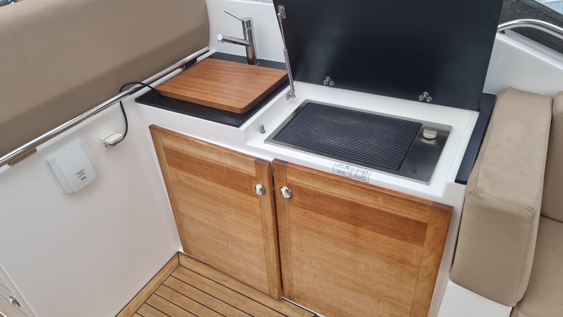 Sealine SC35