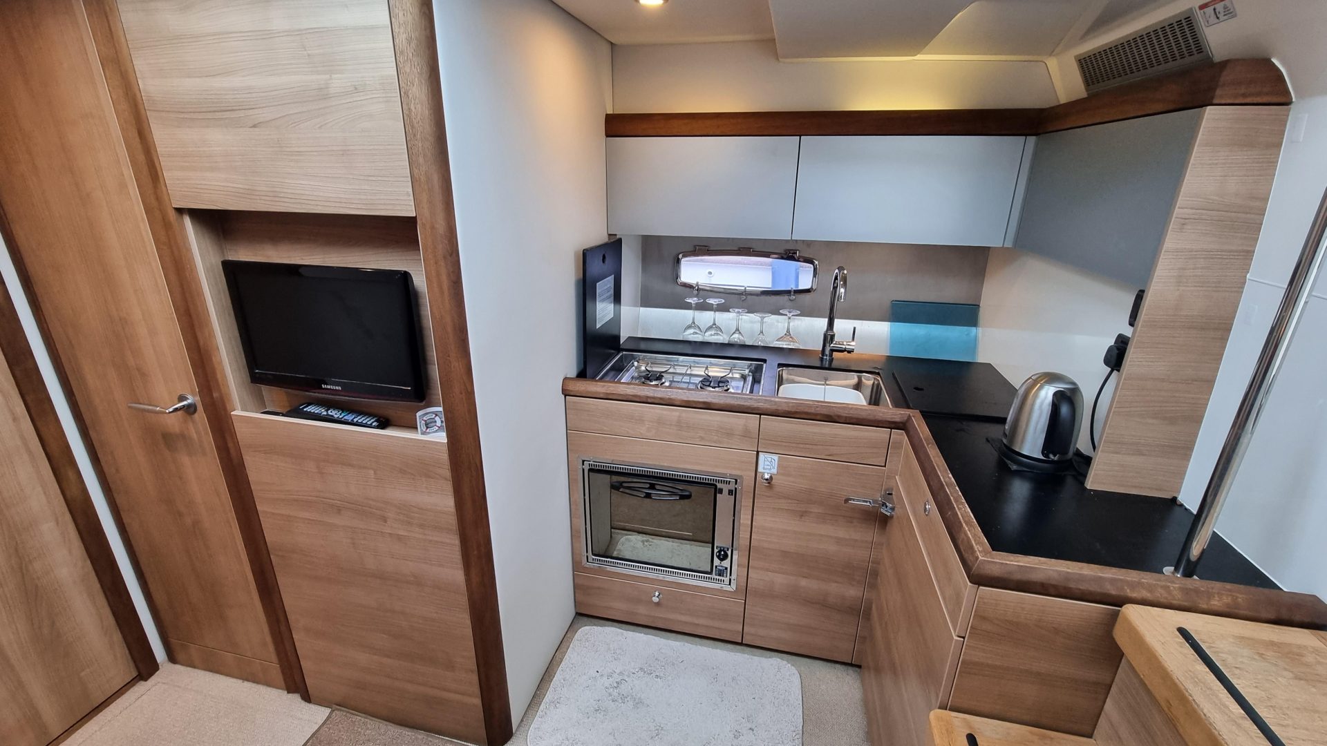 Sealine SC35
