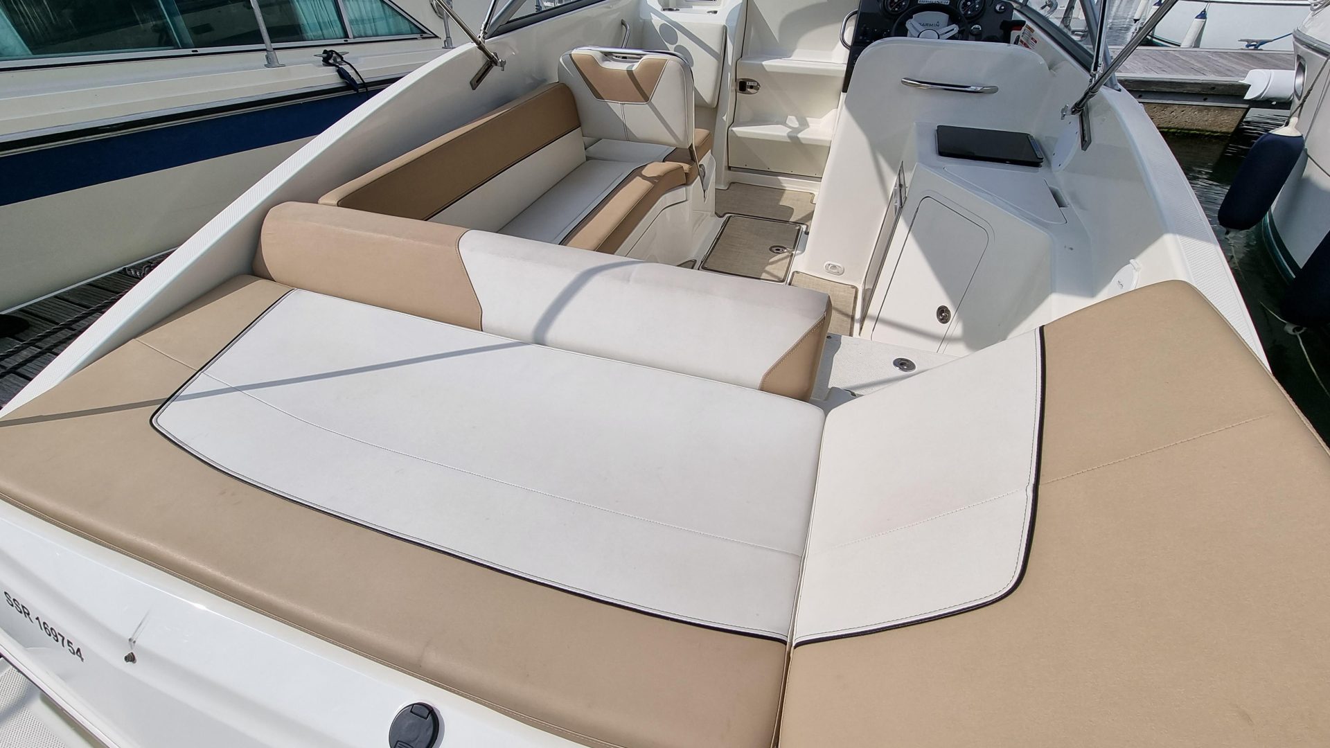 Bayliner 742