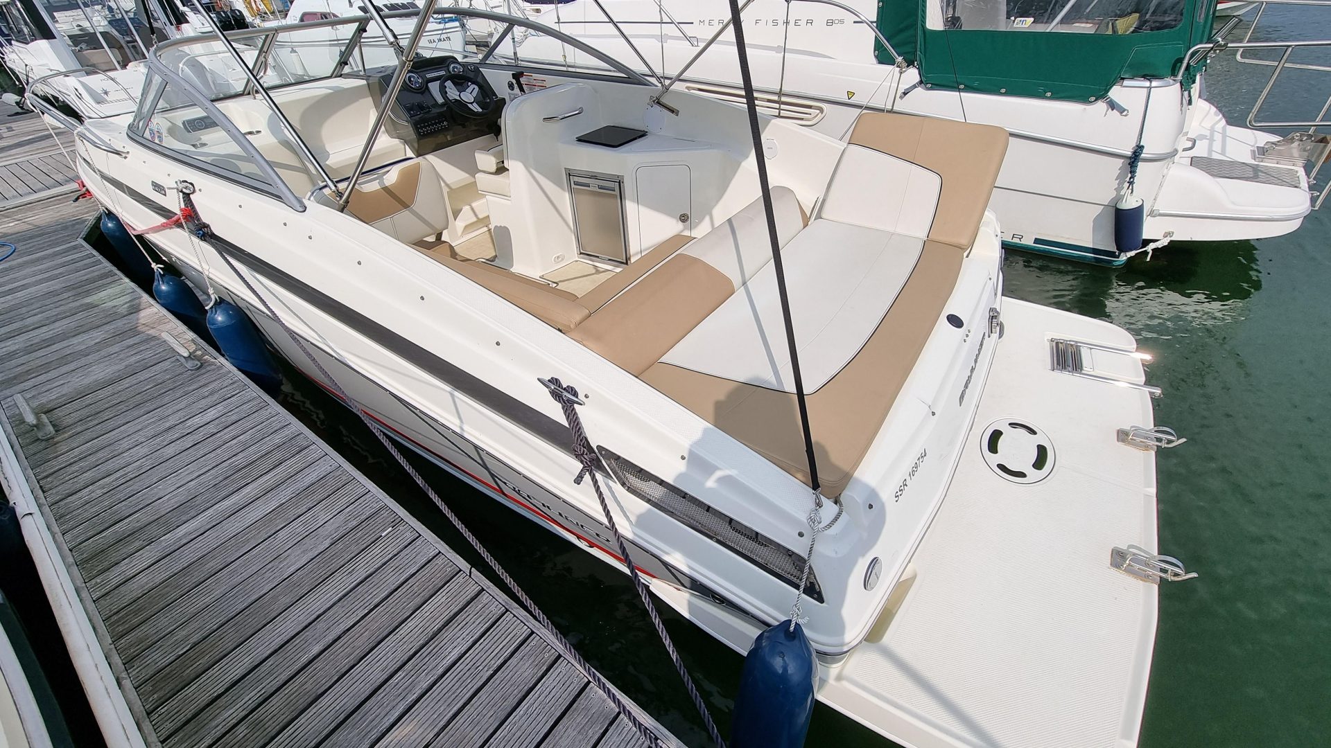 Bayliner 742