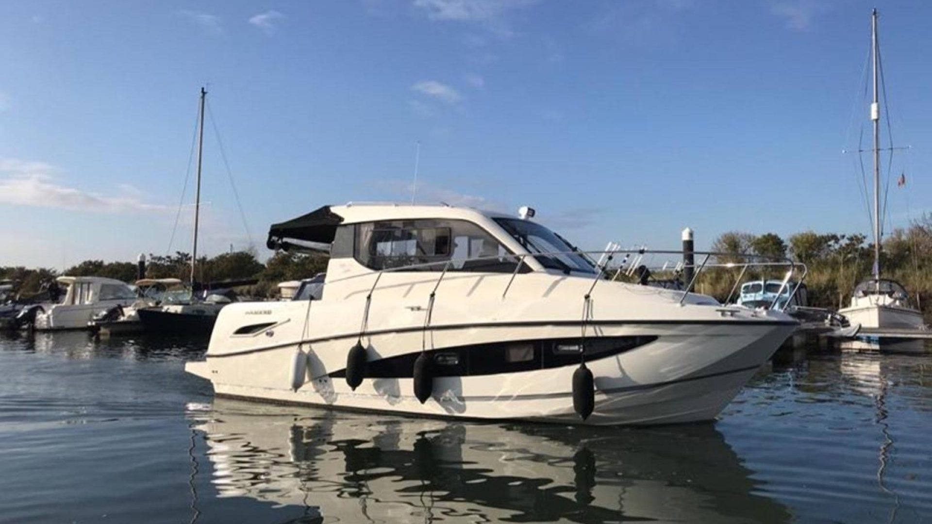 Quicksilver 855 Weekend