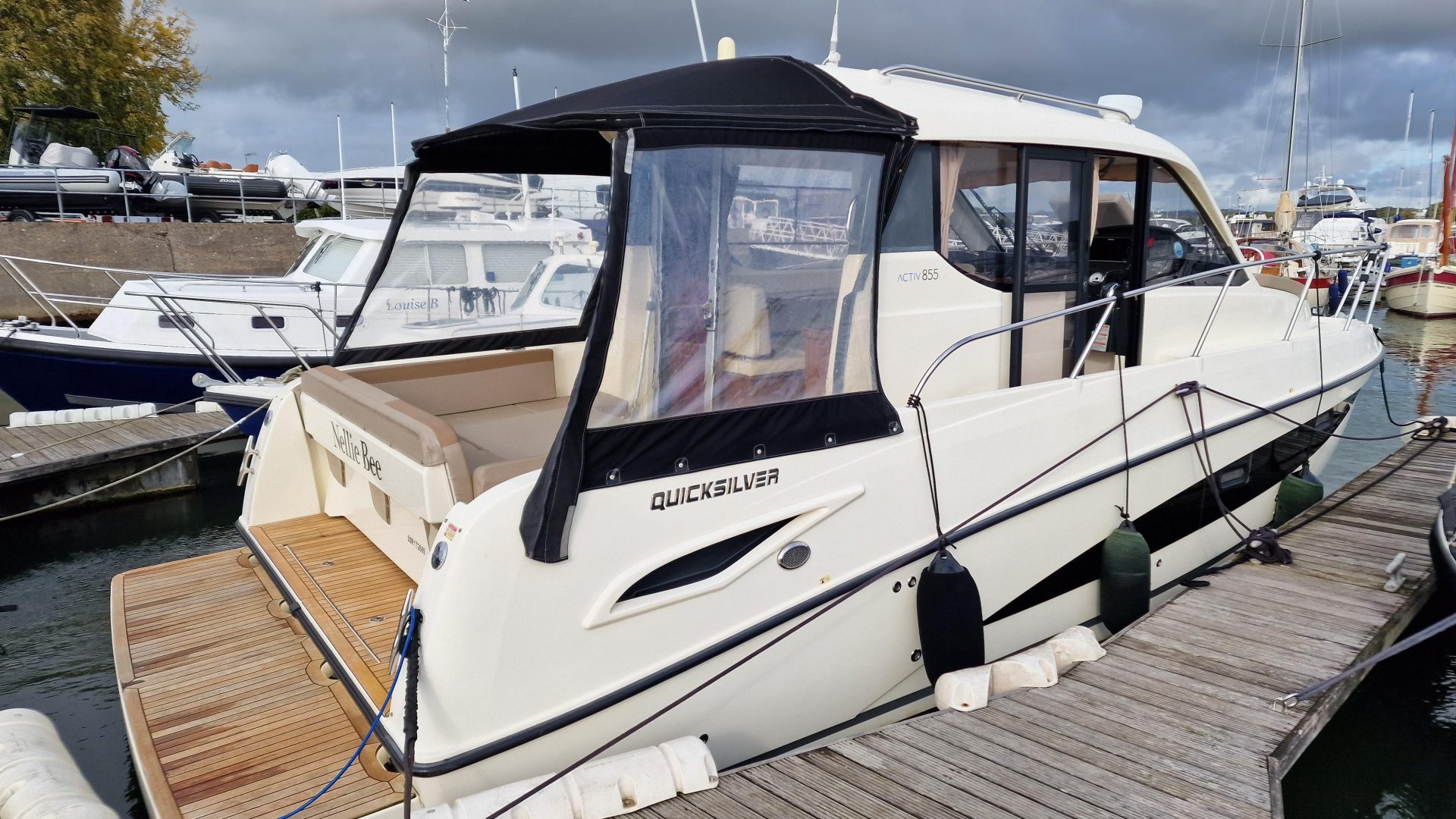 Quicksilver 855 Weekend
