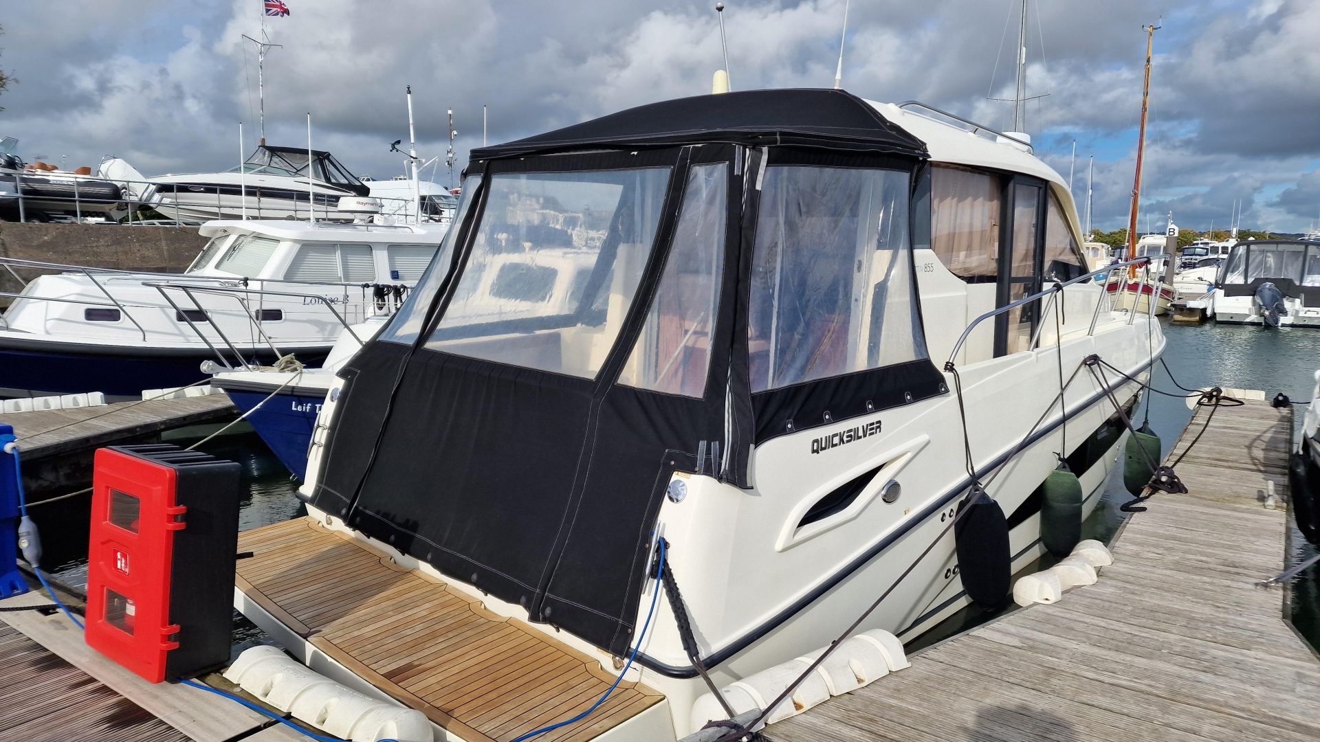 Quicksilver 855 Weekend