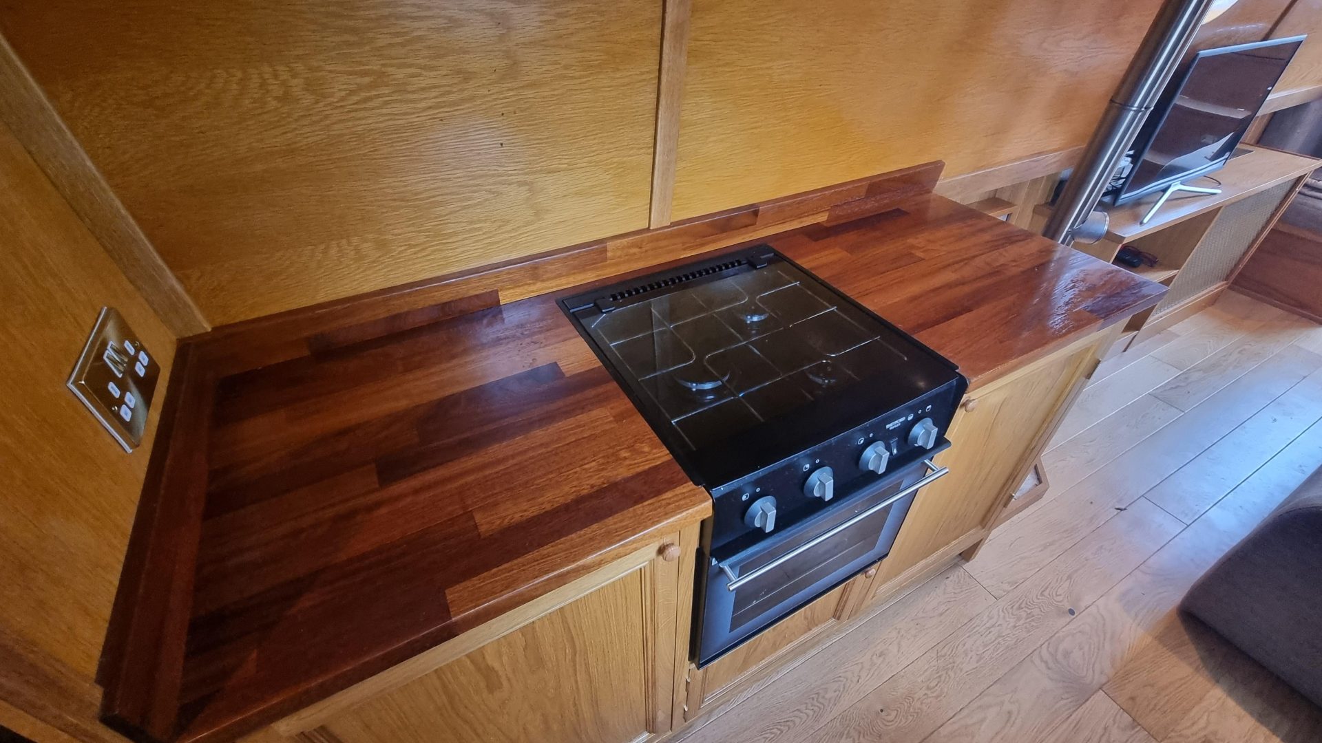 Narrowboat Alexander 52