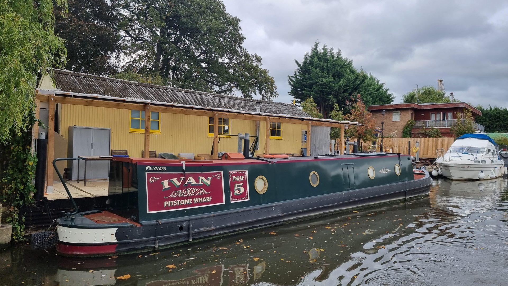 Narrowboat Alexander 52