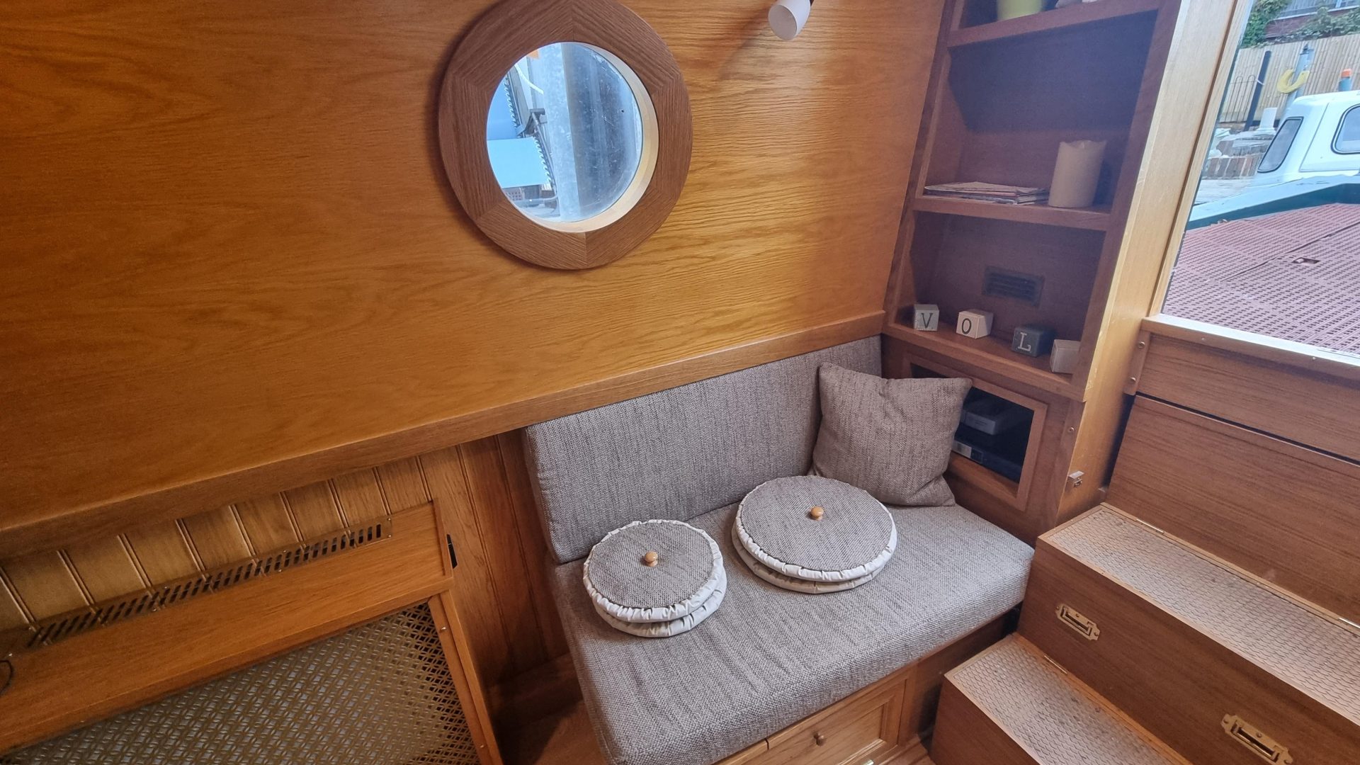 Narrowboat Alexander 52
