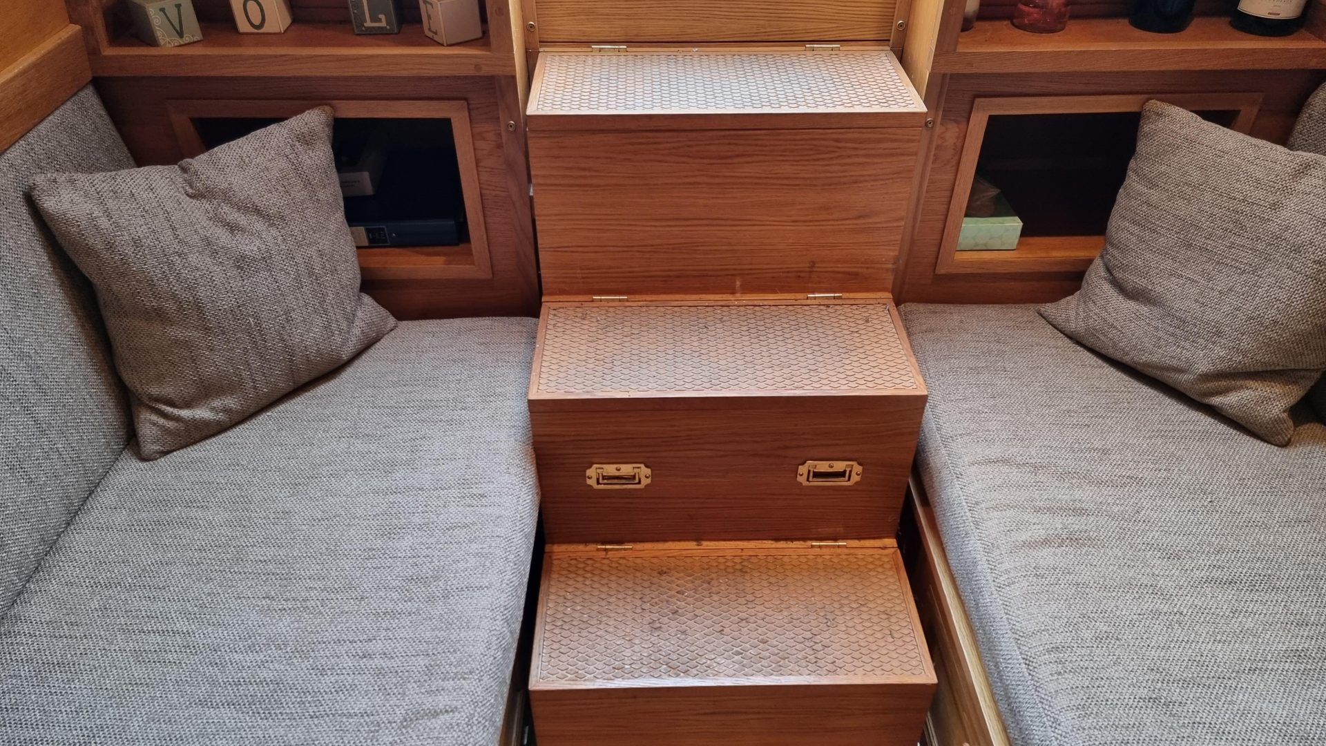 Narrowboat Alexander 52
