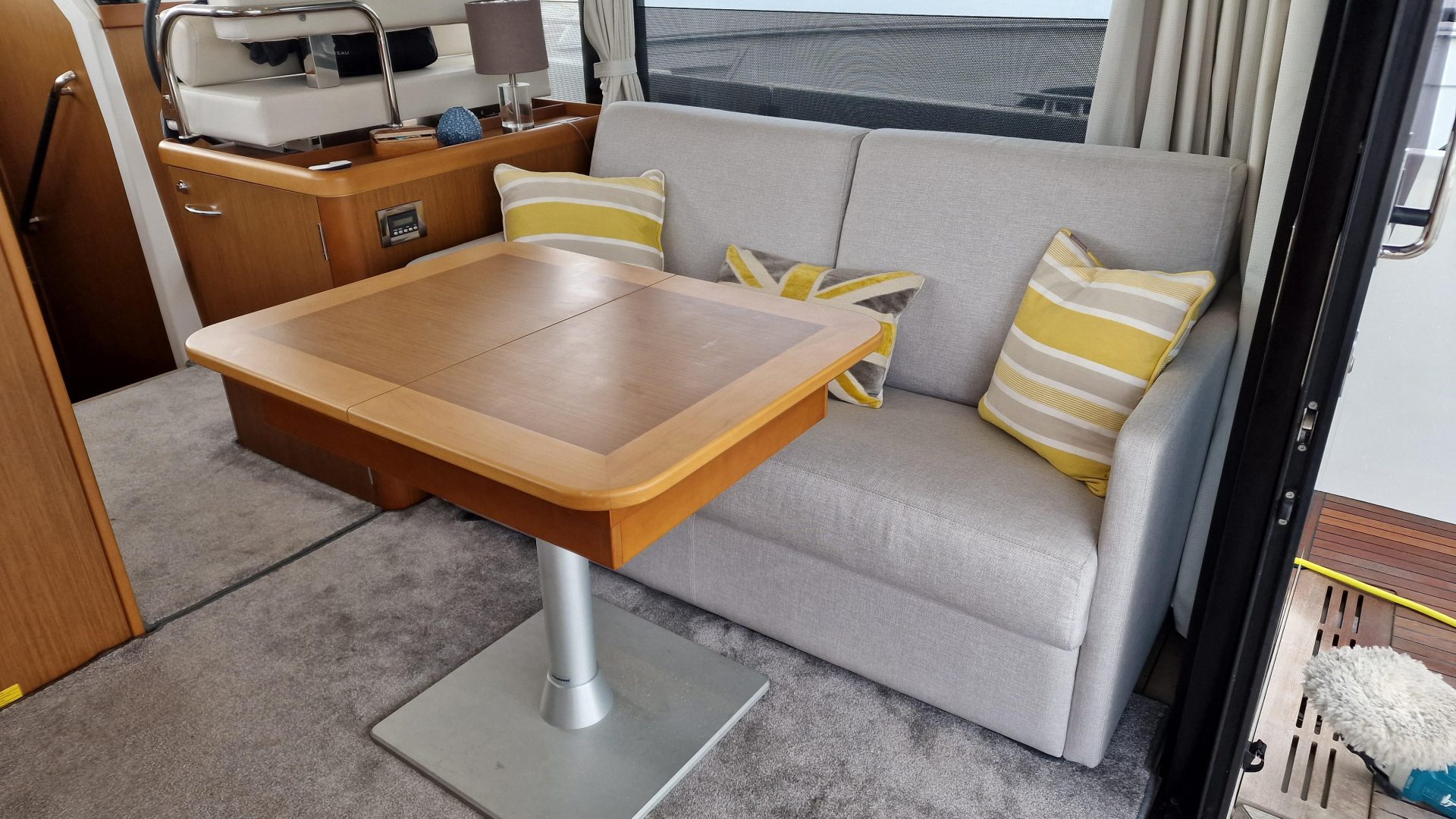 Beneteau Swift Trawler 35