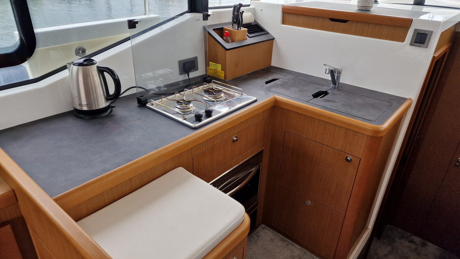 Beneteau Swift Trawler 35