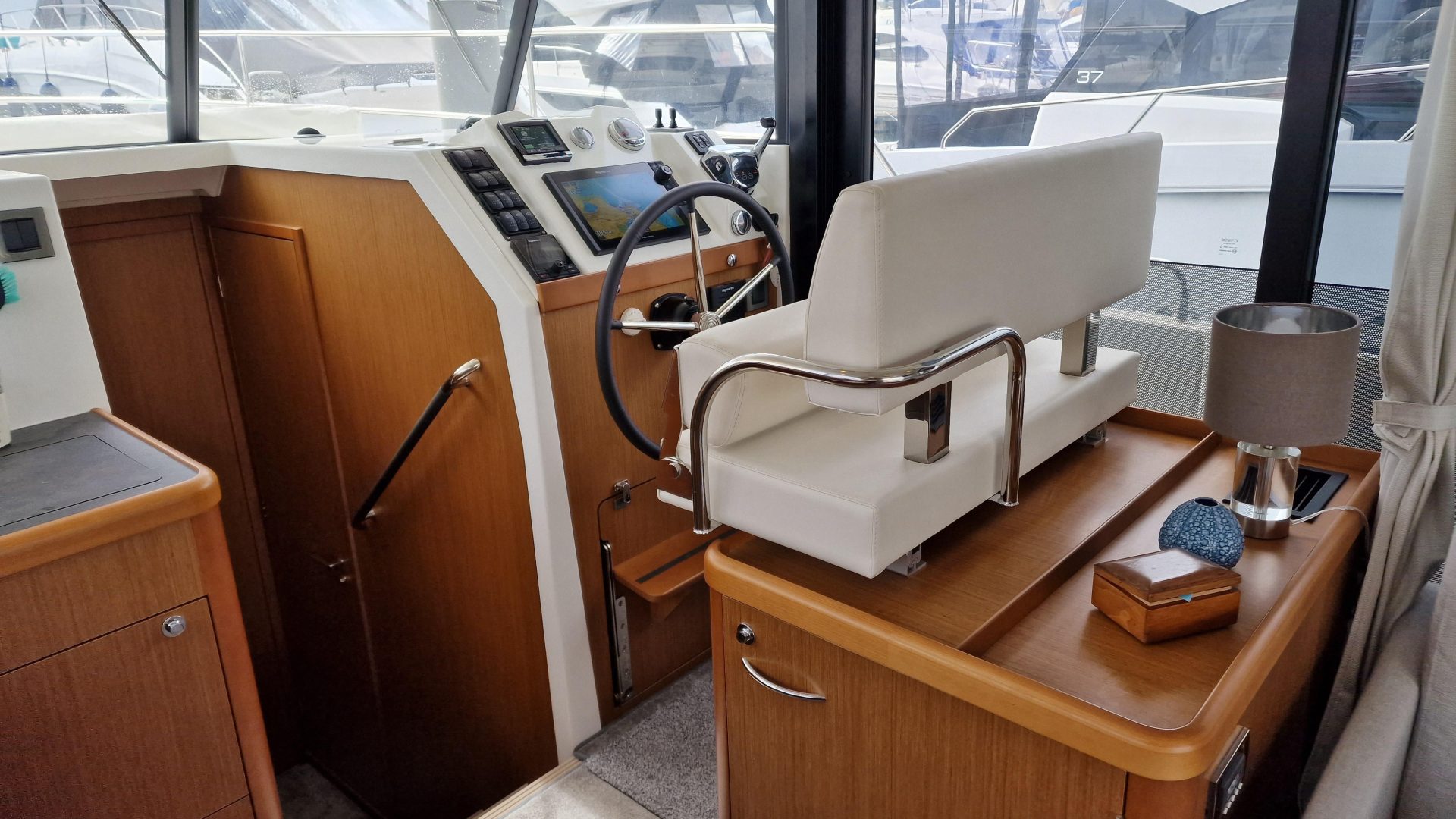 Beneteau Swift Trawler 35