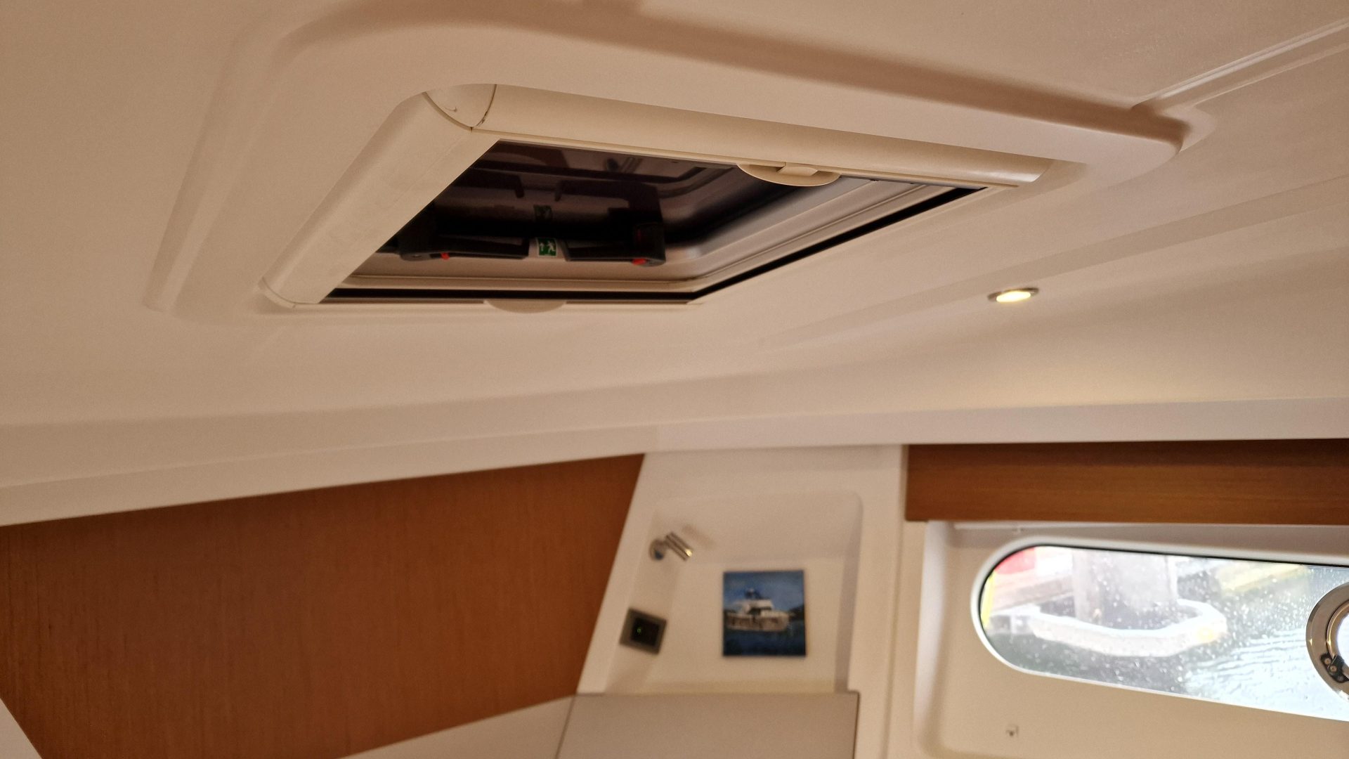 Beneteau Swift Trawler 35