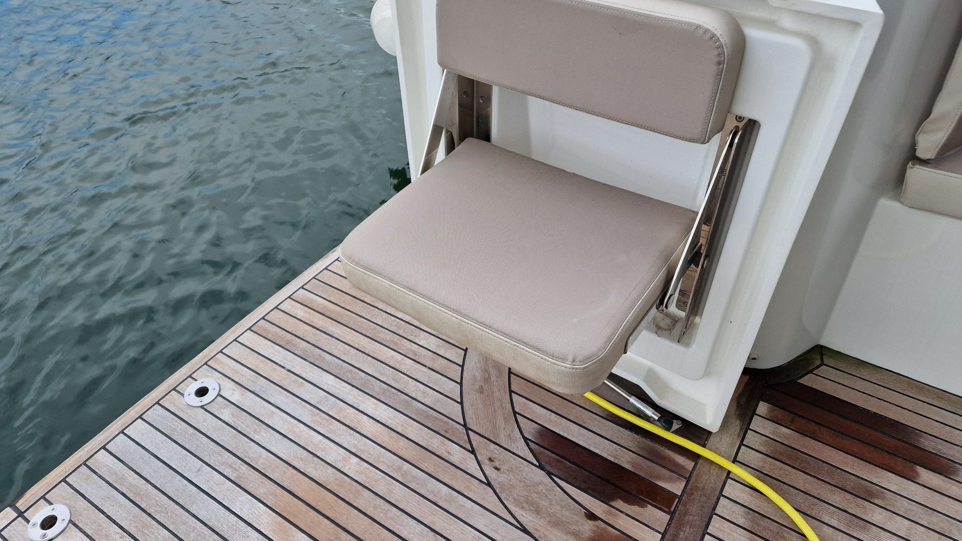 Beneteau Swift Trawler 35