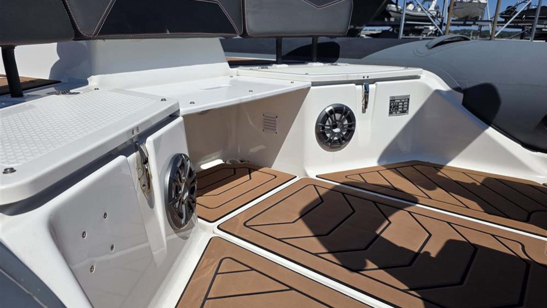 Grand D600