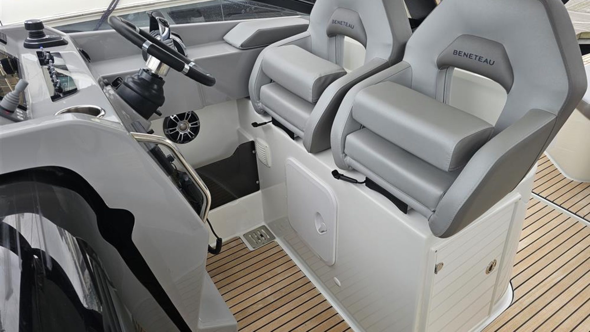 Beneteau Flyer 10