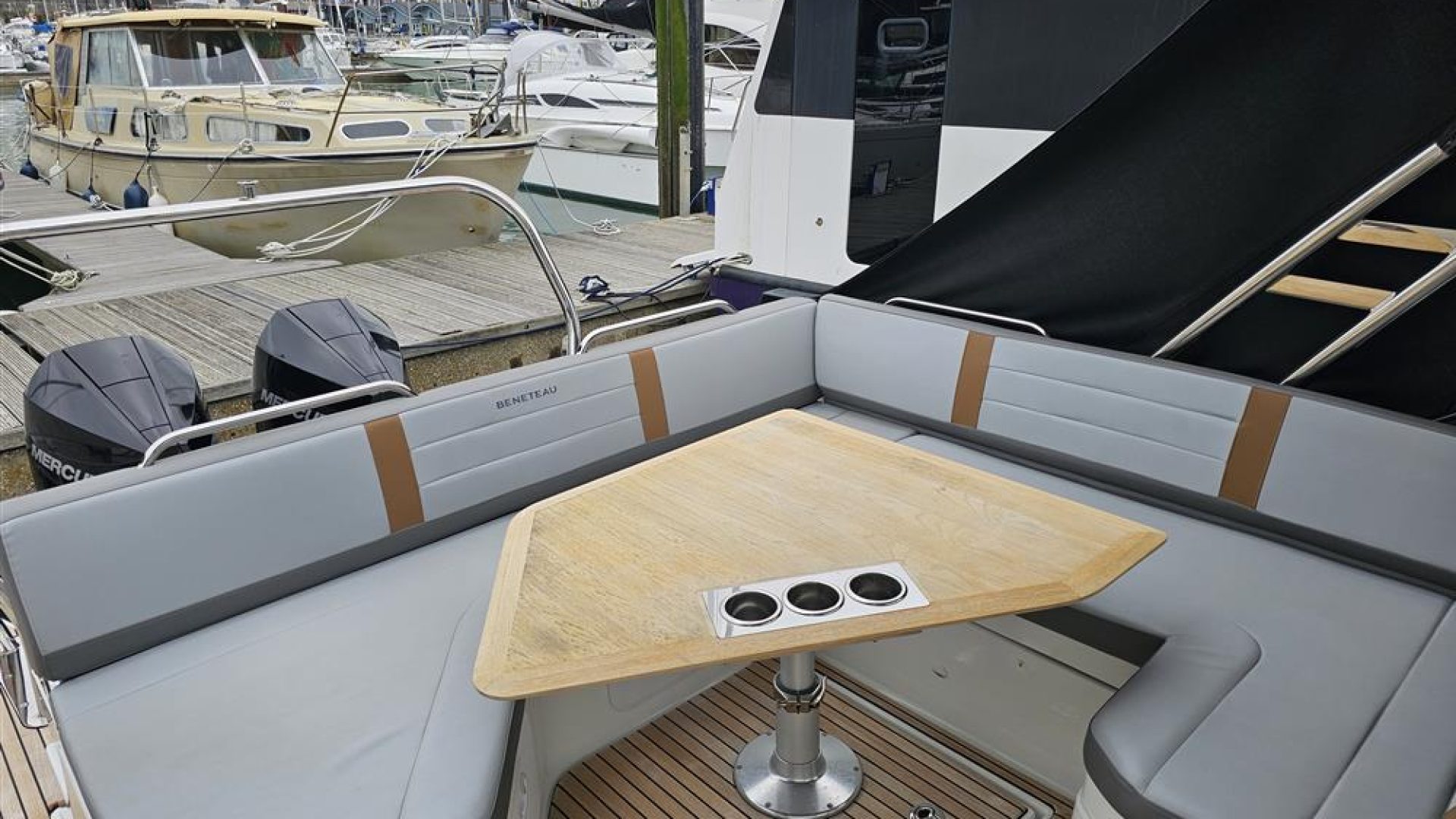 Beneteau Flyer 10