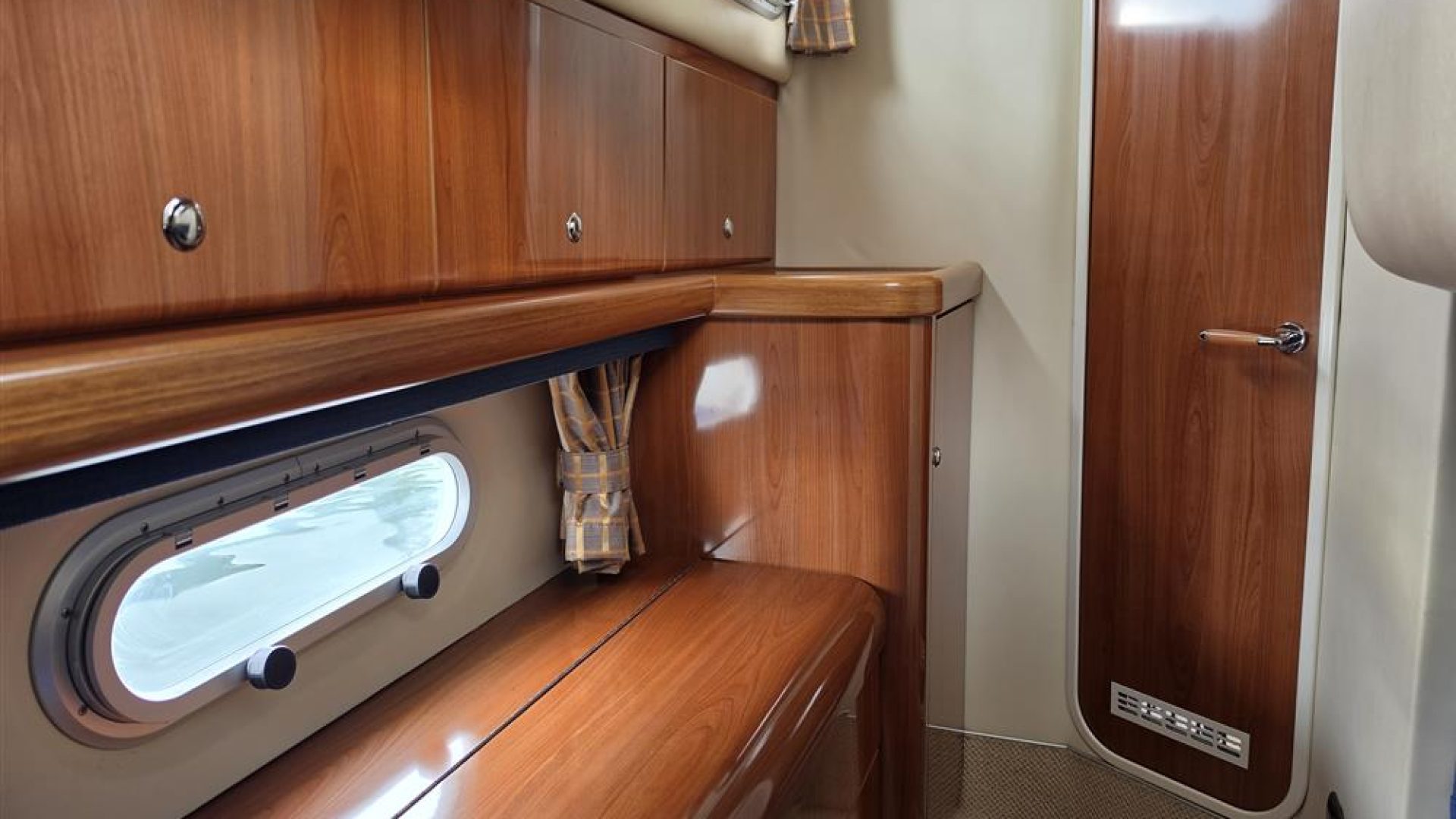 Sealine S34