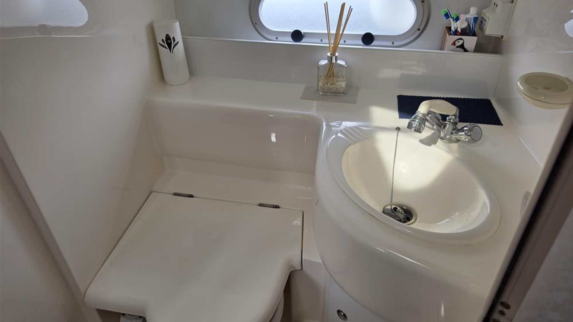 Sealine S34