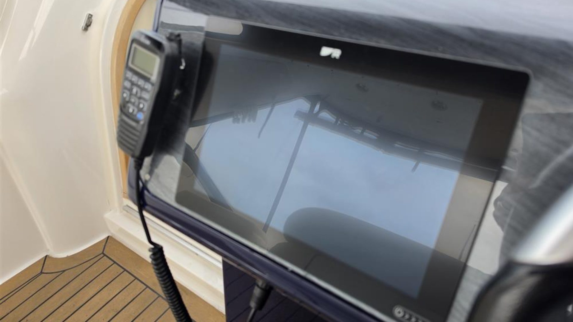 Sealine S34