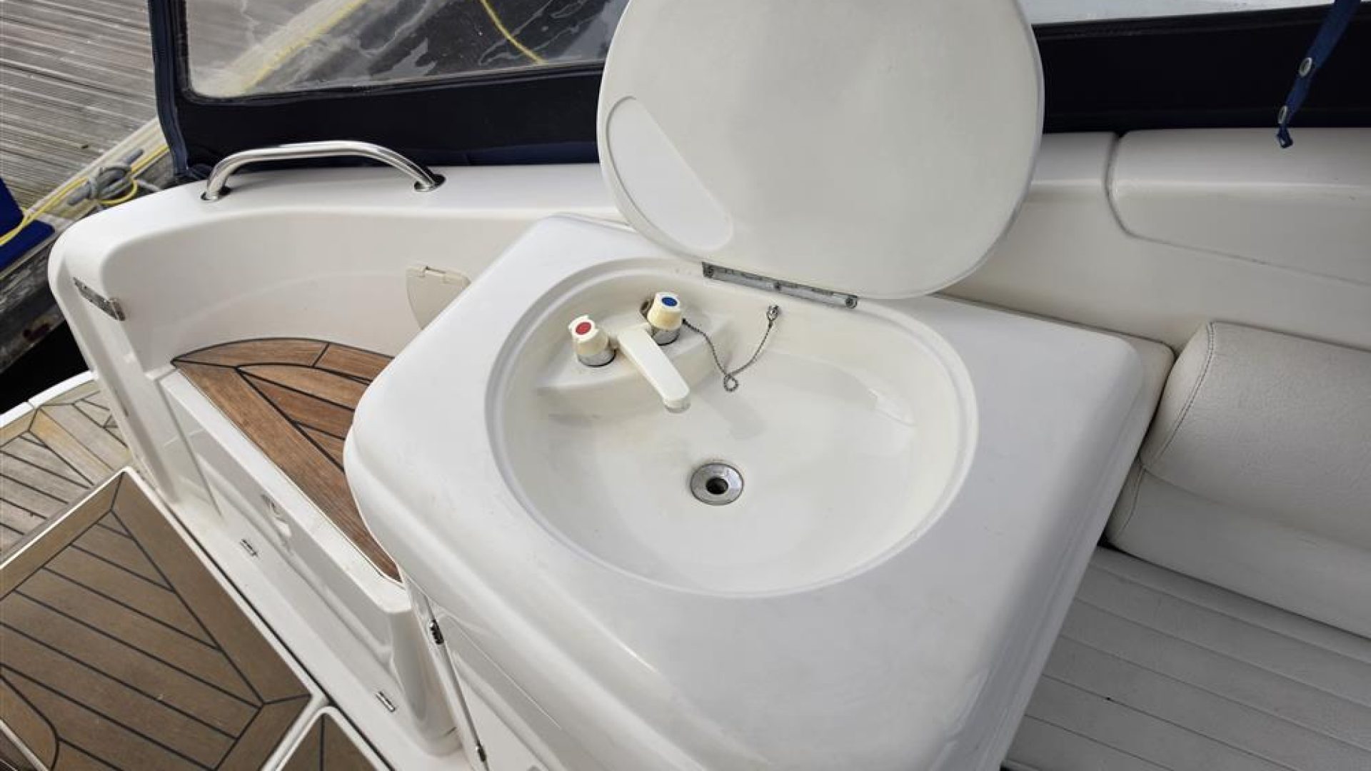 Sealine S34