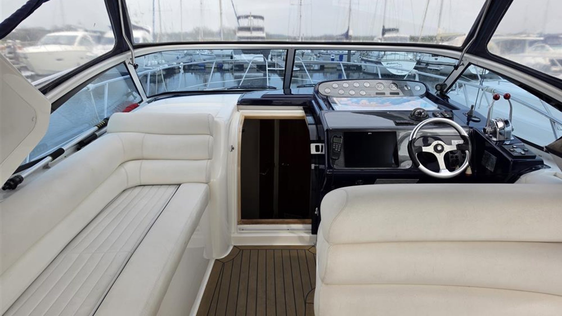 Sealine S34