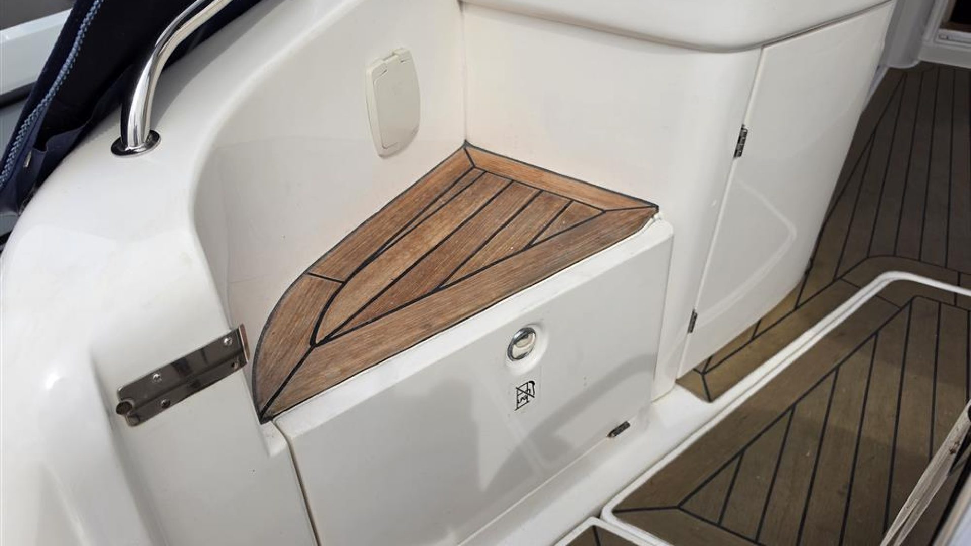 Sealine S34