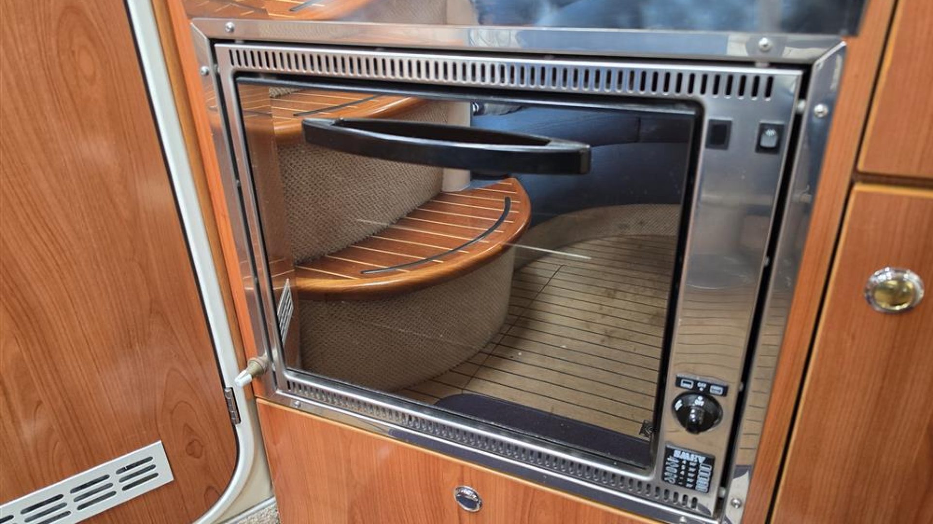 Sealine S34