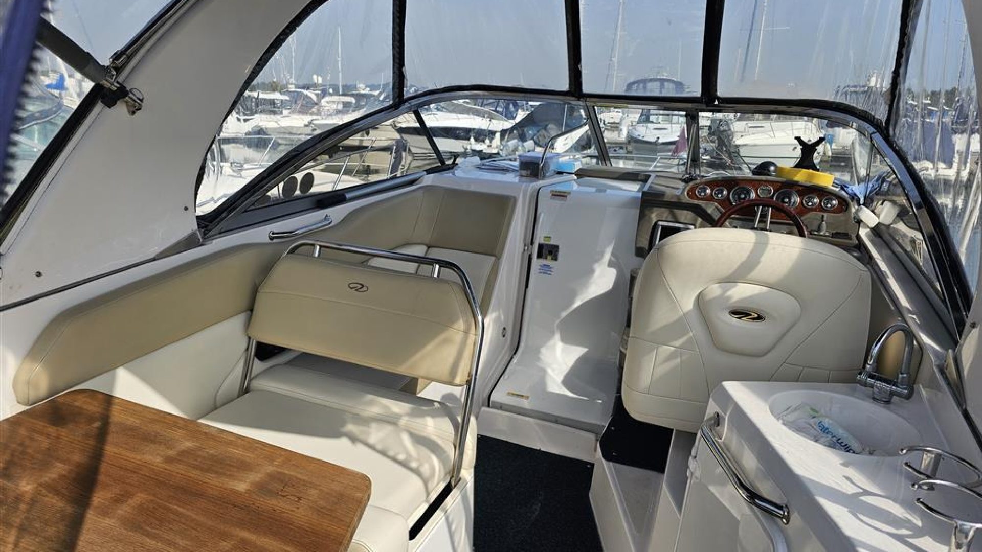 Regal 2565