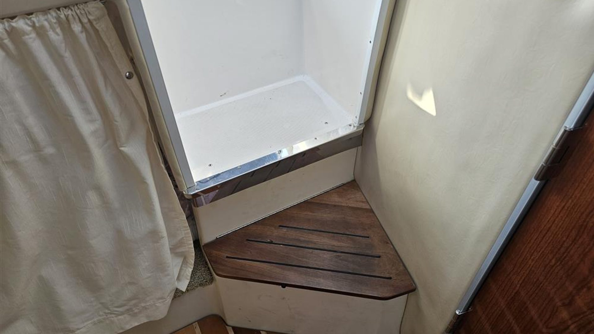 Regal 2565